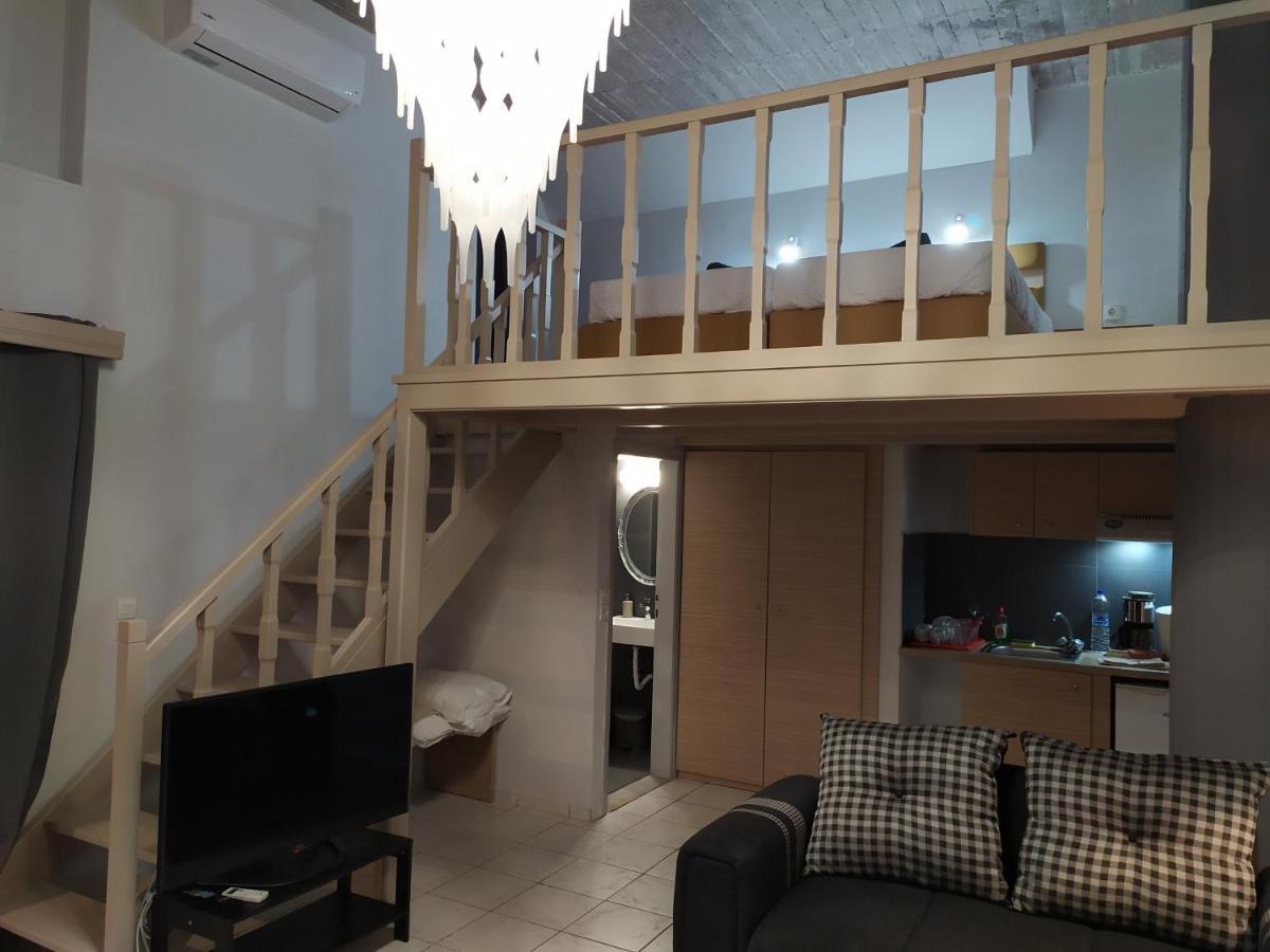 Aparthotel Banana Moon Adelianos Kampos Exterior foto